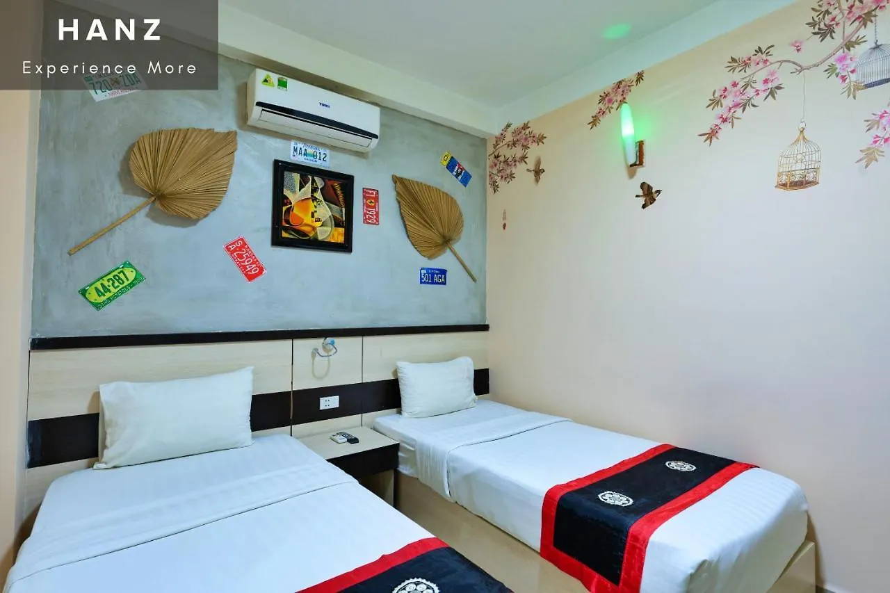 Flower Beachstay & Coffee Da Nang Hotel