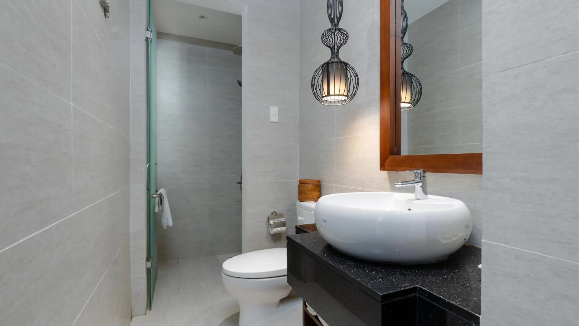 Hotel Flower Beachstay & Coffee Da Nang