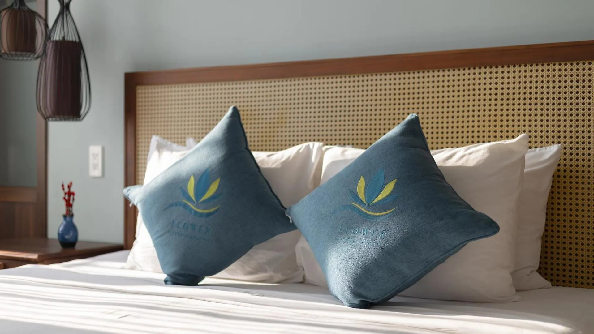 Flower Beachstay & Coffee Da Nang